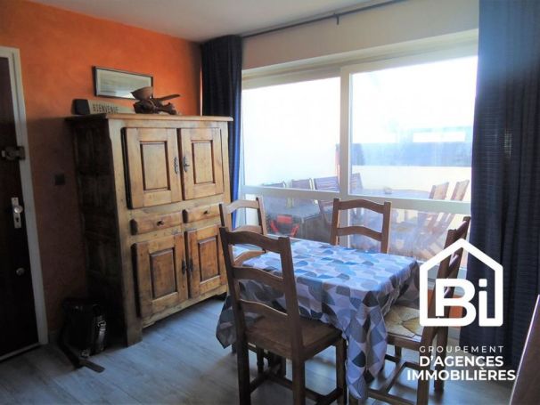A louer APPARTEMENT T2 44 M2 TERRASSE BORD DE MER COURSEULLES SUR MER