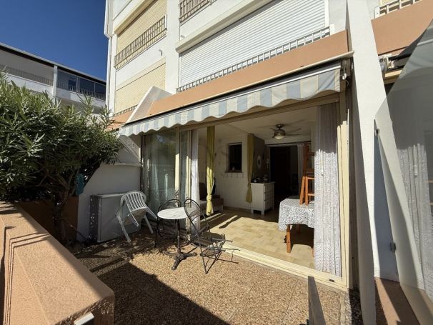 A louer APPARTEMENT T2 27 M2 BORD DE MER VALRAS PLAGE