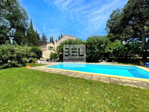 A louer MAISON  DE MAîTRE  TRESQUES