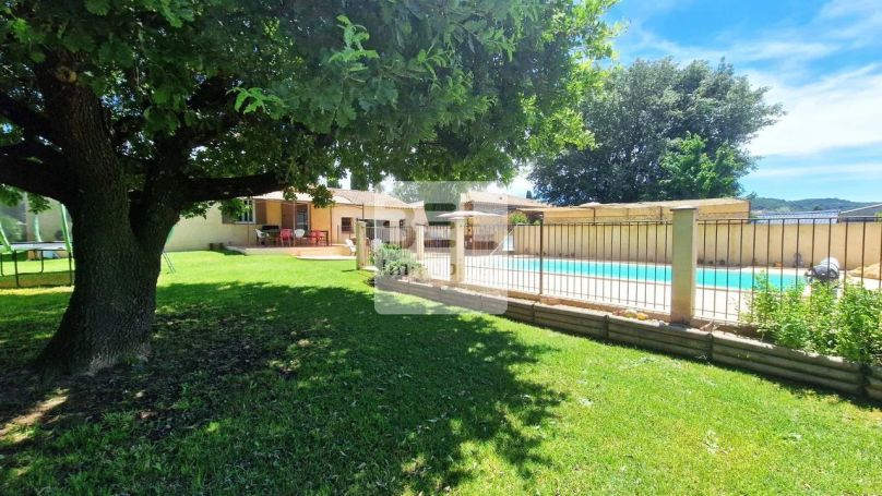 A louer MAISON  5 PIECES 118 M2  UZES