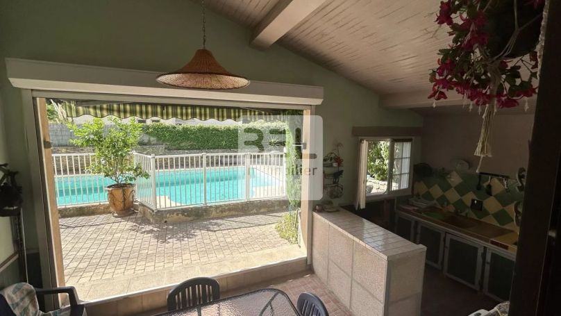 A louer MAISON  5 PIECES 100 M2  BAGNOLS SUR CEZE