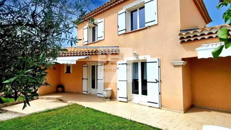 A louer MAISON  6 PIECES 170 M2 BORD DE MER SAINT VICTOR LA COSTE