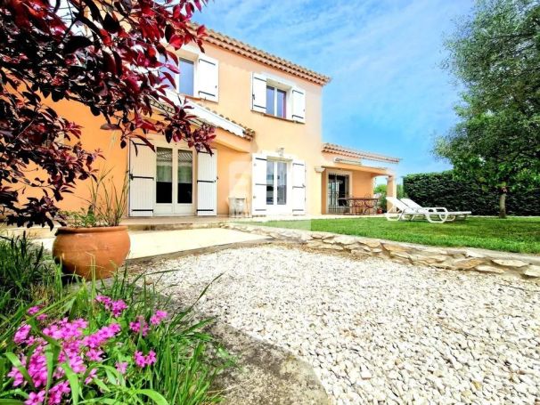 A louer MAISON  6 PIECES 170 M2 BORD DE MER SAINT VICTOR LA COSTE