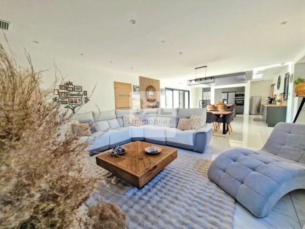 A louer MAISON  CONTEMPORAINE BORD DE MER ROCHEFORT DU GARD