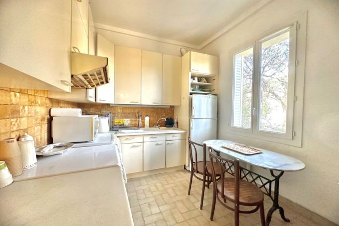 A louer MAISON  5 PIECES 195 M2  LA VALETTE DU VAR