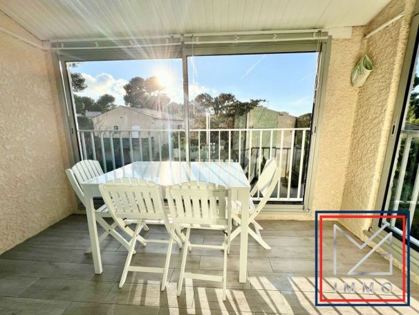 A louer APPARTEMENT T3 35 M2 TERRASSE BORD DE MER SANARY SUR MER