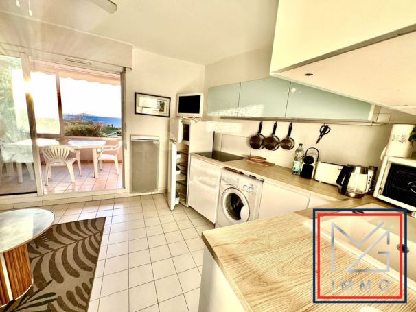 A louer APPARTEMENT NEUF T2 35 M2 VUE MER SIX FOURS LES PLAGES