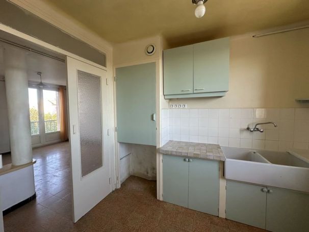 A louer APPARTEMENT T3 54 M2 BORD DE MER ARLES