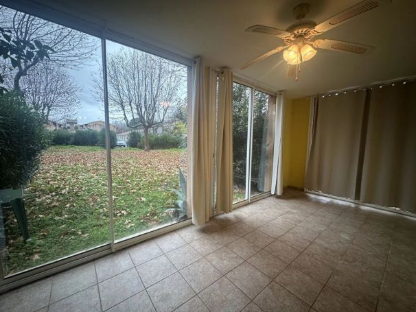 A louer APPARTEMENT DE PRESTIGE T3 90 M2  SAINT MARTIN DE CRAU