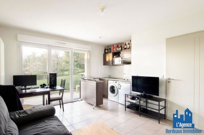 A louer APPARTEMENT T2 39 M2 TERRASSE  BASSENS