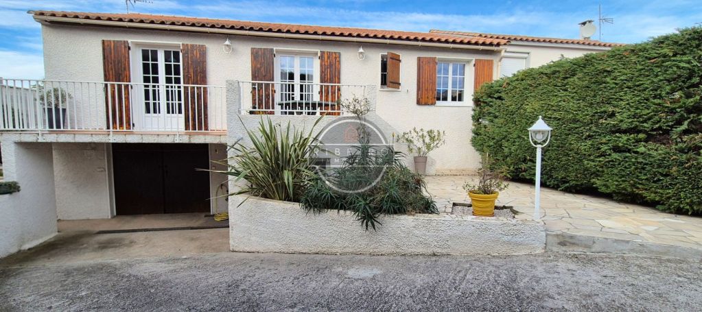 A louer MAISON  5 PIECES 100 M2 BORD DE MER AGDE
