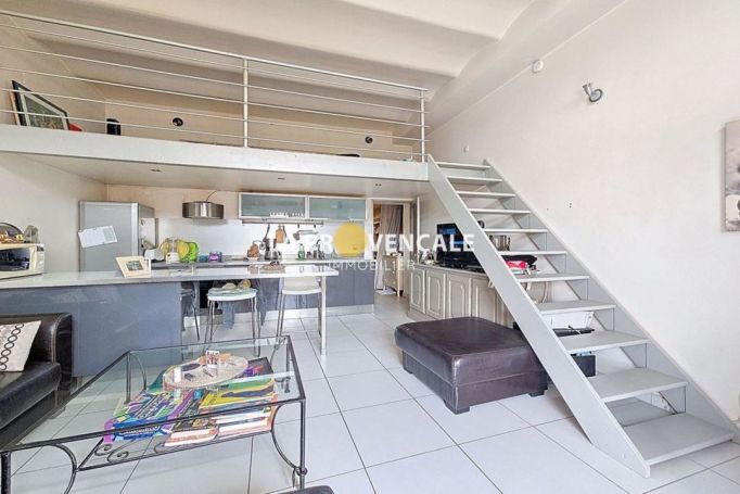 A louer APPARTEMENT T2 63 M2 TERRASSE  GARDANNE