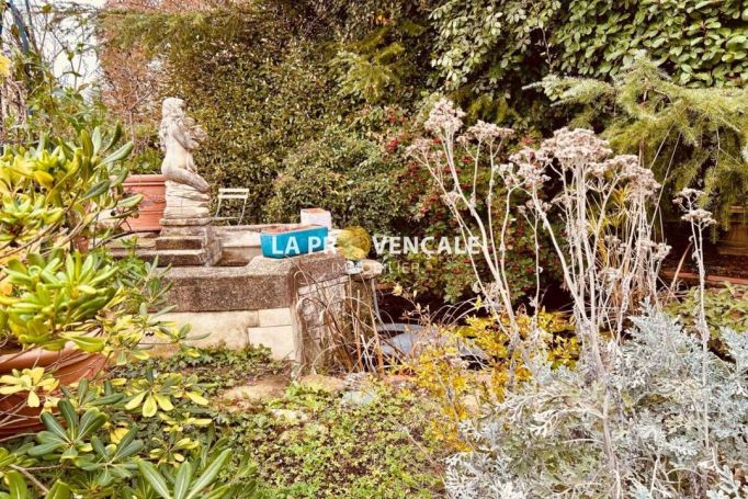 A louer MAISON  5 PIECES 108 M2  POURRIERES