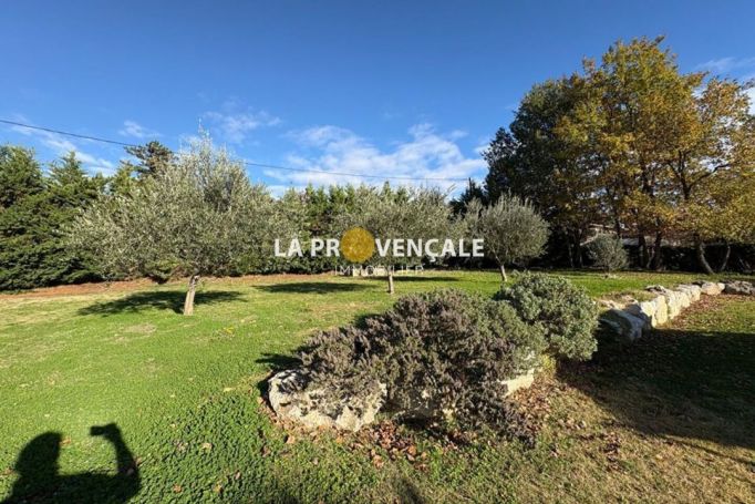 A louer MAISON  6 PIECES 171 M2  POURRIERES