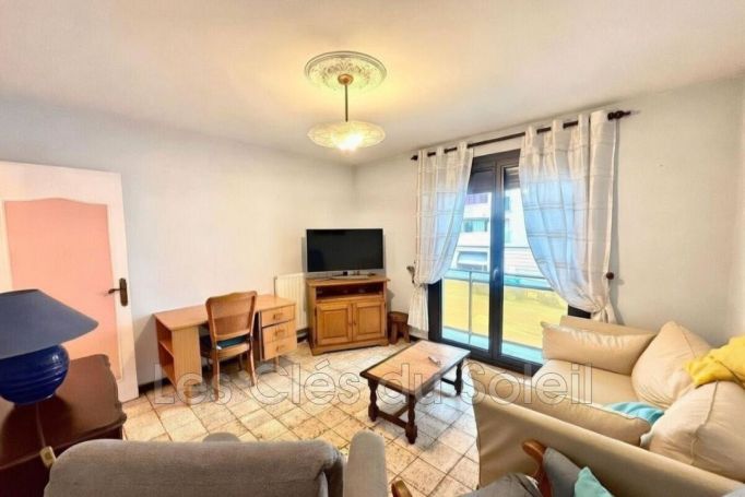 A louer APPARTEMENT T3 61 M2 TERRASSE BORD DE MER TOULON