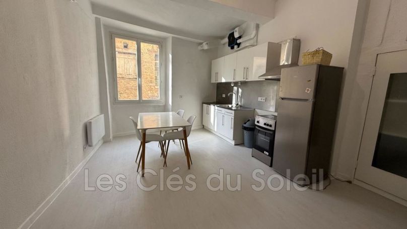 A louer APPARTEMENT T3 56 M2  BRIGNOLES