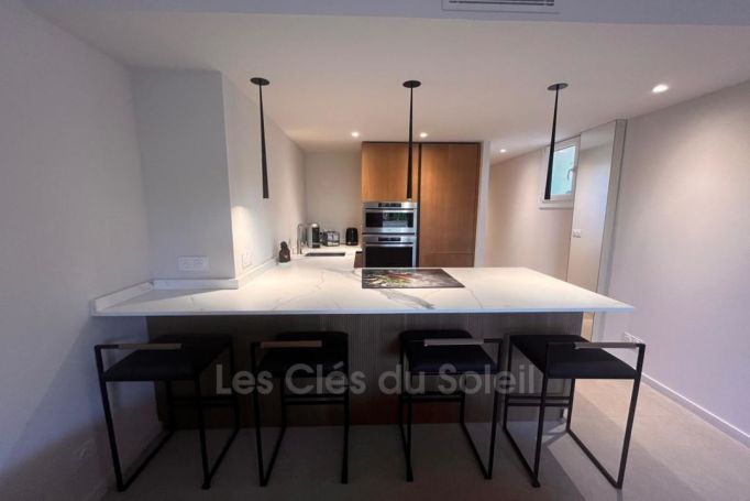 A louer APPARTEMENT T2 39 M2 TERRASSE VUE MER BANDOL