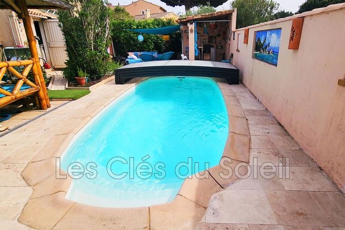 A louer MAISON  4 PIECES 95 M2 BORD DE MER LA LONDE LES MAURES