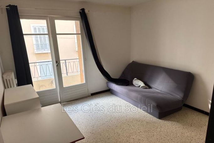 A louer APPARTEMENT T3 73 M2 TERRASSE BORD DE MER TOULON