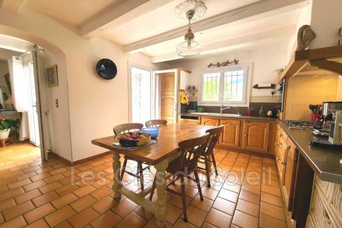 A louer MAISON  DE MAîTRE  CUERS