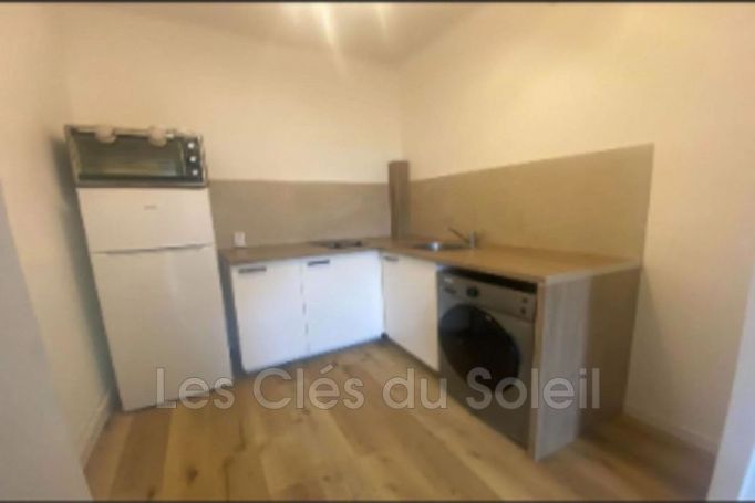 A louer APPARTEMENT T2 39 M2  CUERS