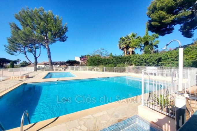 A louer APPARTEMENT T2 30 M2 BORD DE MER BANDOL