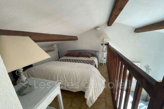 A louer STUDIO  16 M2 TERRASSE VUE MER BANDOL