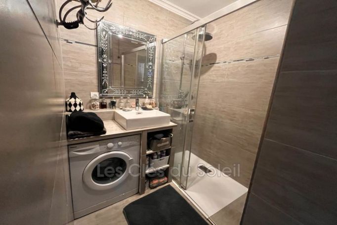 A louer APPARTEMENT T2 42 M2 BORD DE MER SIX FOURS LES PLAGES