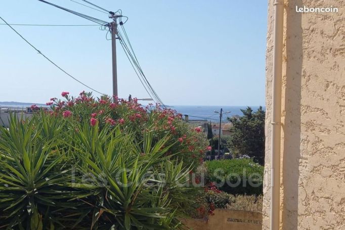 A louer APPARTEMENT T2 41 M2 TERRASSE BORD DE MER BANDOL