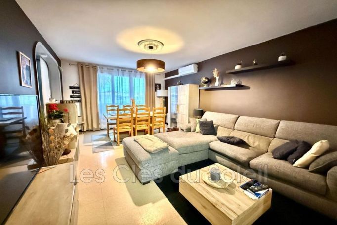 A louer APPARTEMENT T3 78 M2 TERRASSE BORD DE MER HYERES