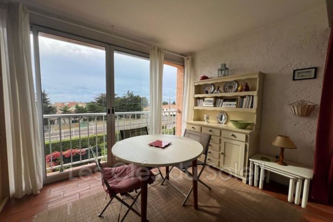 A louer STUDIO  20 M2 VUE MER BANDOL