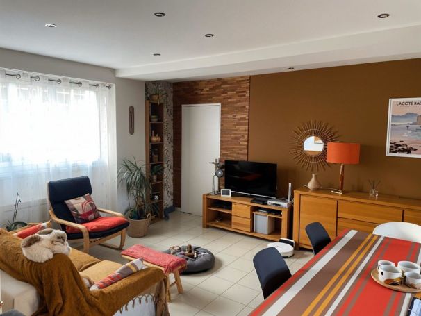 A louer APPARTEMENT T3 70 M2  COARRAZE