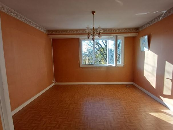 A louer APPARTEMENT T4 93 M2  PAU