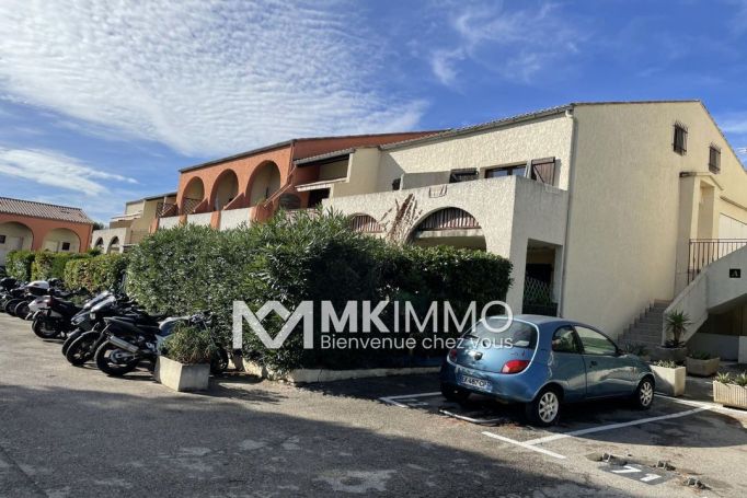 A louer APPARTEMENT DUPLEX T2 42 M2 TERRASSE BORD DE MER VILLENEUVE LOUBET