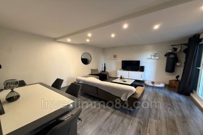 A louer APPARTEMENT T3 70 M2  AIX EN PROVENCE