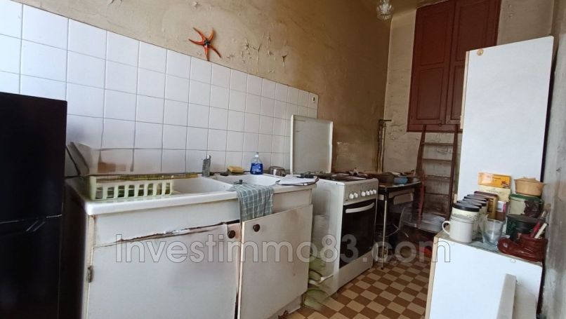 A louer APPARTEMENT T2 35 M2 BORD DE MER TOULON