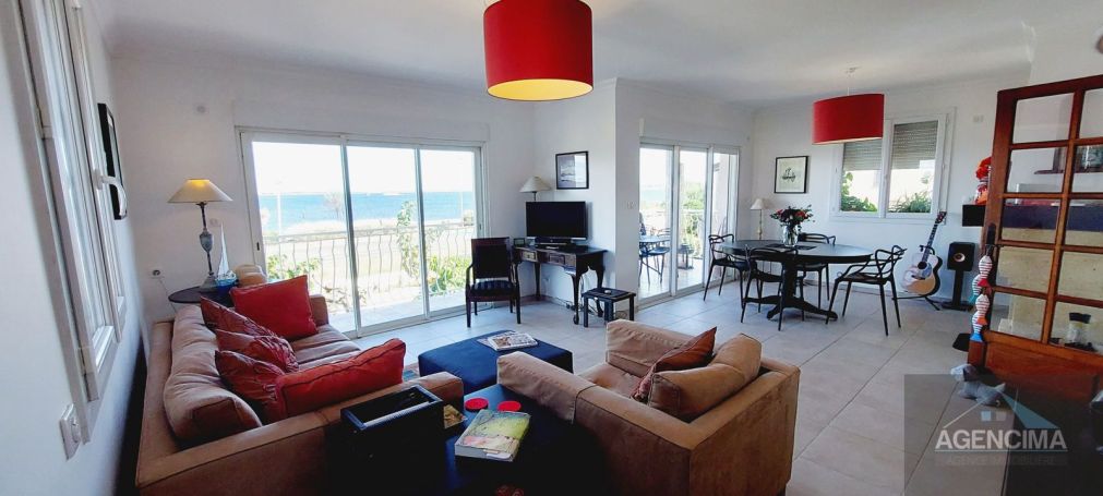 A louer MAISON  8 PIECES 160 M2 BORD DE MER MARSEILLAN