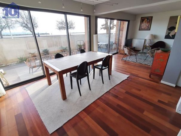A louer APPARTEMENT T3 90 M2 TERRASSE PIEDS DANS L'EAU VALRAS PLAGE