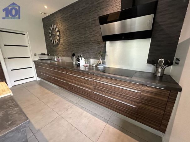 A louer MAISON  5 PIECES 150 M2 BORD DE MER SERIGNAN