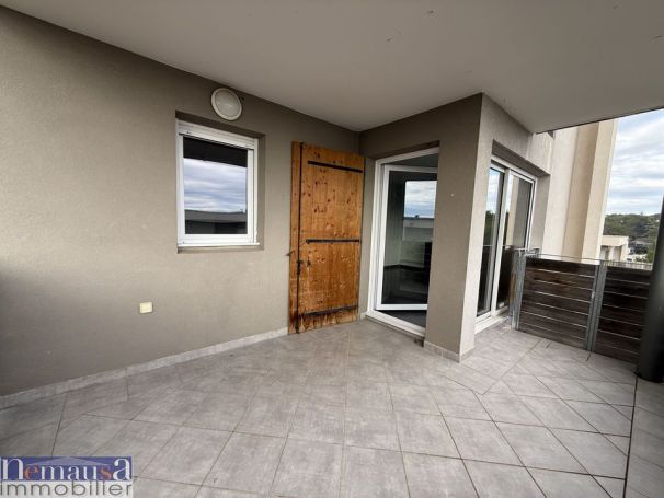 A louer APPARTEMENT T2 55 M2 TERRASSE  NIMES