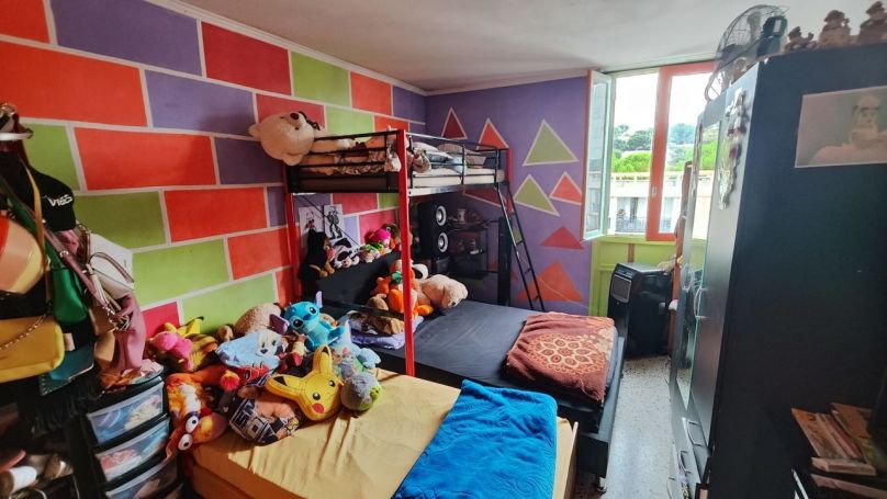 A louer APPARTEMENT T4 85 M2  NIMES