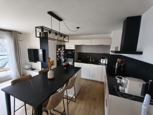 A louer APPARTEMENT NEUF T3 59 M2 TERRASSE  NIMES