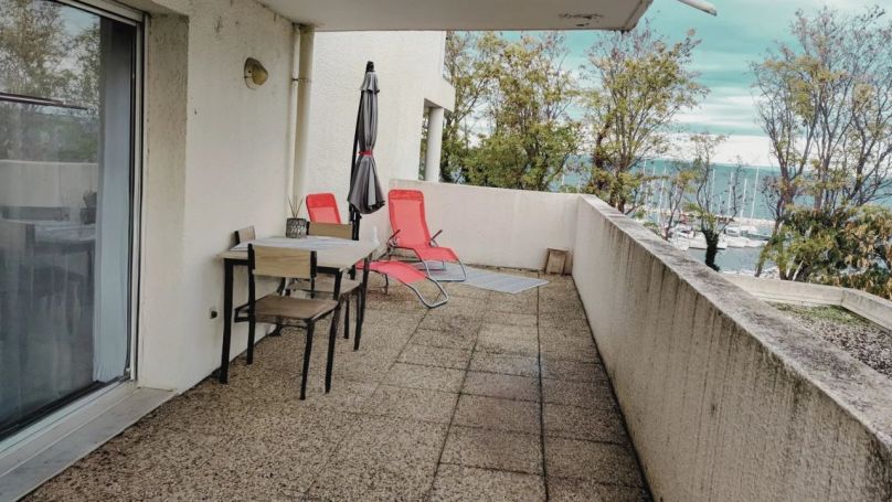 A louer APPARTEMENT T2 43 M2 TERRASSE BORD DE MER MARTIGUES