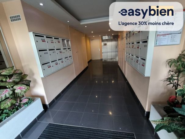 A louer APPARTEMENT T2 50 M2 TERRASSE  PAU