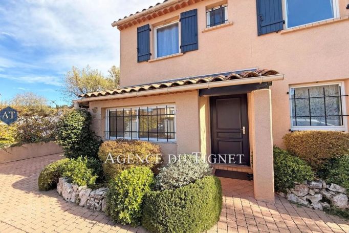 A louer MAISON  6 PIECES 105 M2  GRASSE