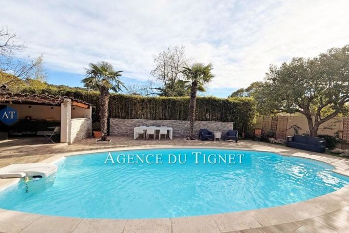 A louer MAISON  6 PIECES 105 M2  GRASSE