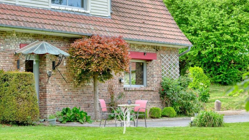 A louer LONGèRE  4 PIECES 190 M2 BORD DE MER SAINT DENIS D ACLON