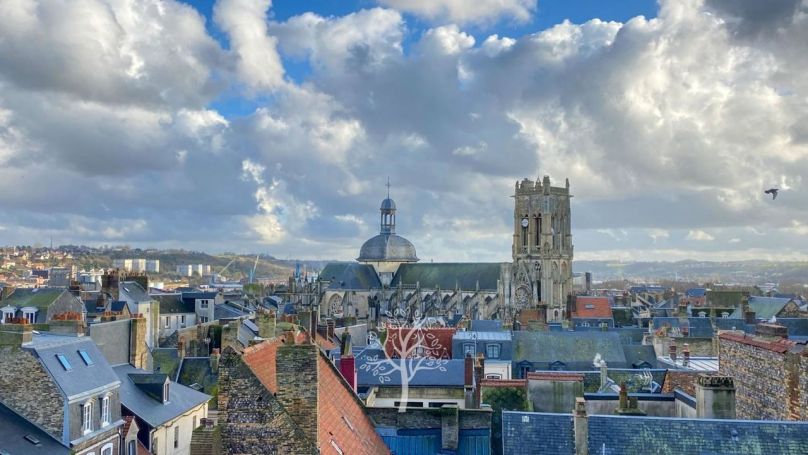 A louer APPARTEMENT T3 97 M2 PIEDS DANS L'EAU DIEPPE