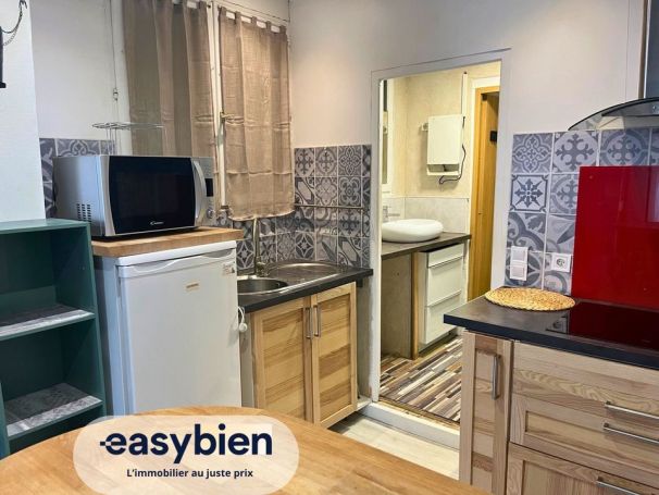 A louer APPARTEMENT T3 44 M2  PAU