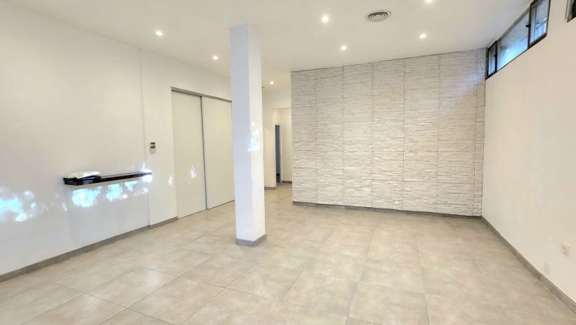 A louer APPARTEMENT T3 82 M2  MARSEILLE 13EME